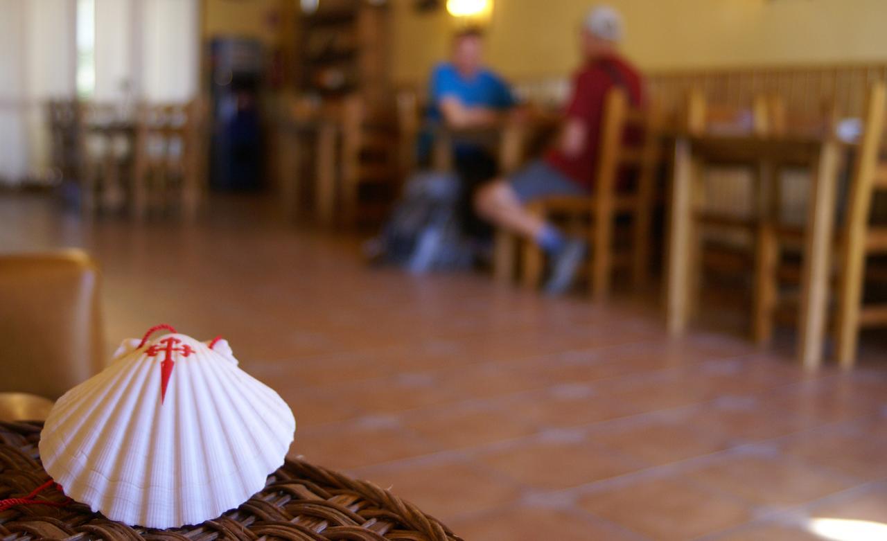 Hostal Camino Del Perdon Uterga Bagian luar foto