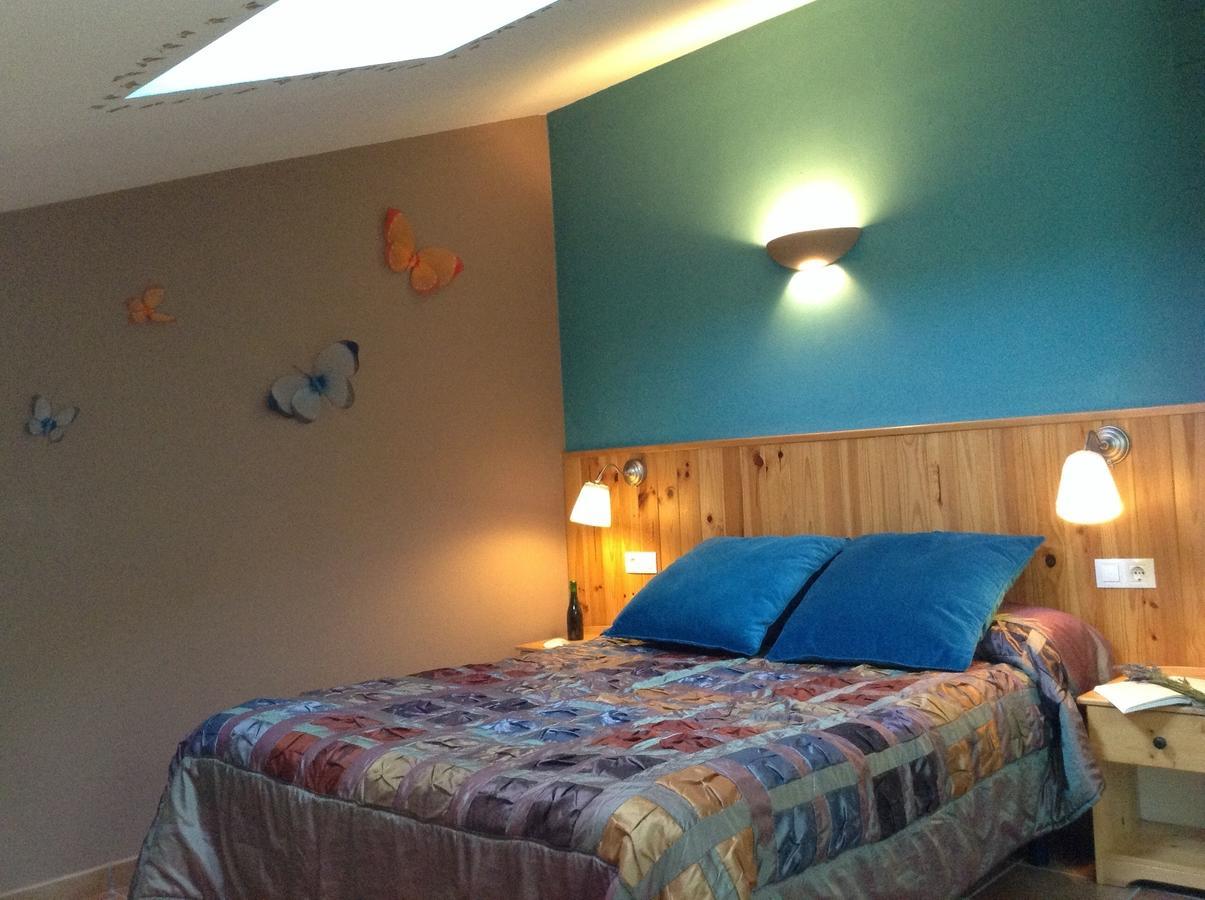 Hostal Camino Del Perdon Uterga Bagian luar foto