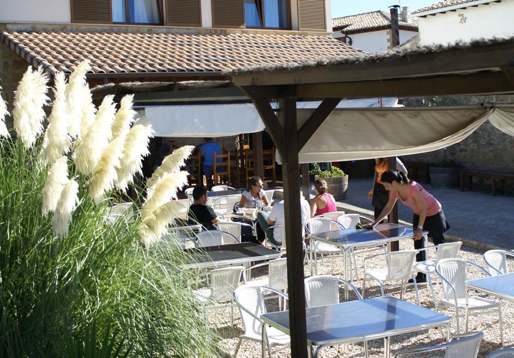 Hostal Camino Del Perdon Uterga Bagian luar foto