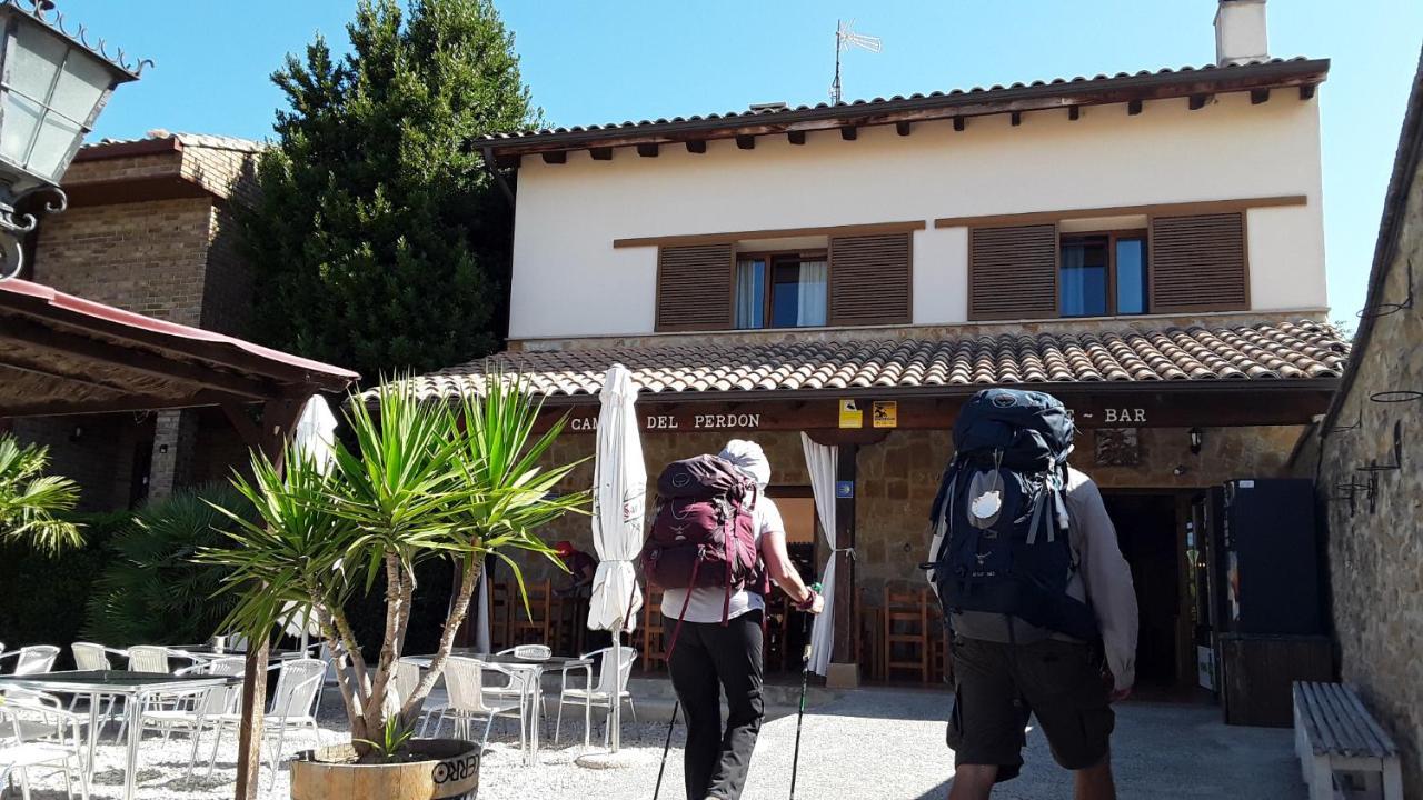 Hostal Camino Del Perdon Uterga Bagian luar foto